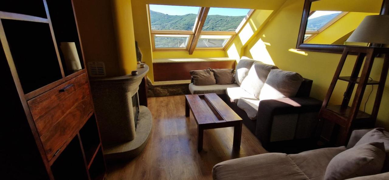 Villa Casa Rustica Cesar Lubián Esterno foto